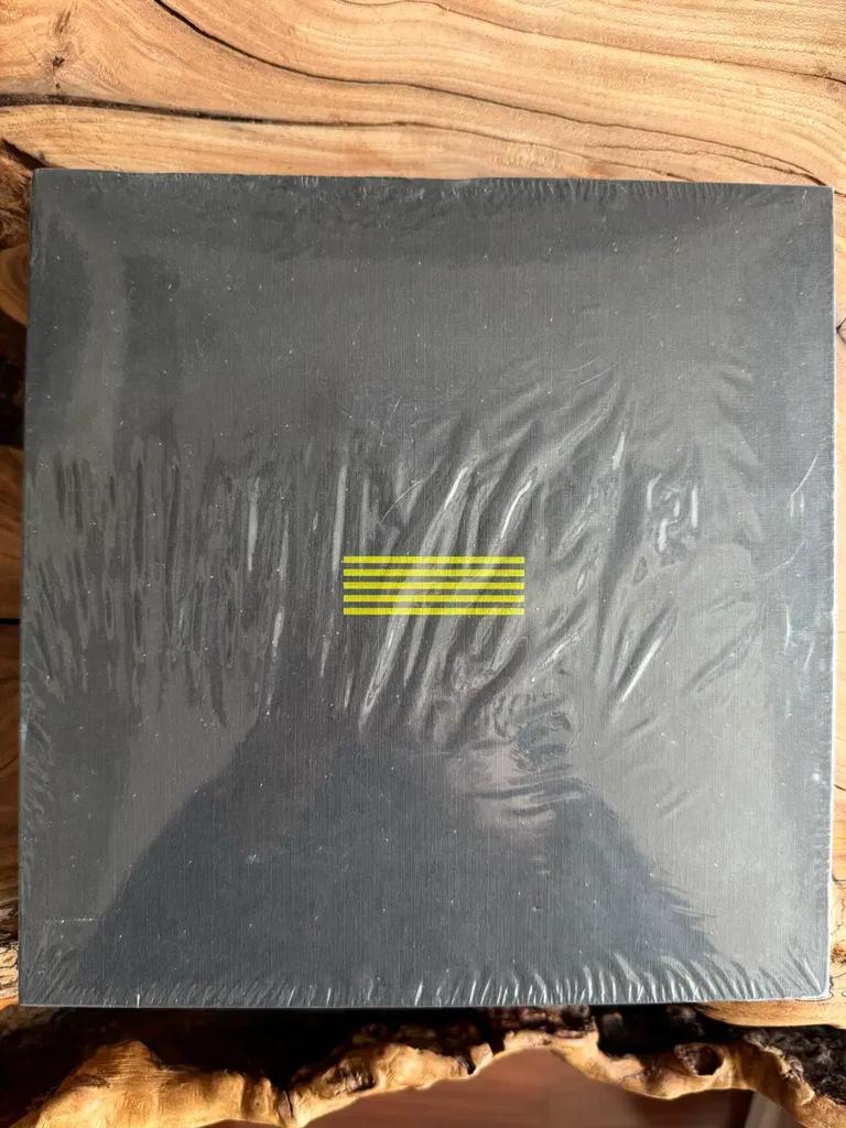 BIGBANG[] Album Complet Made Neadeschis (Ediție obișnuită)