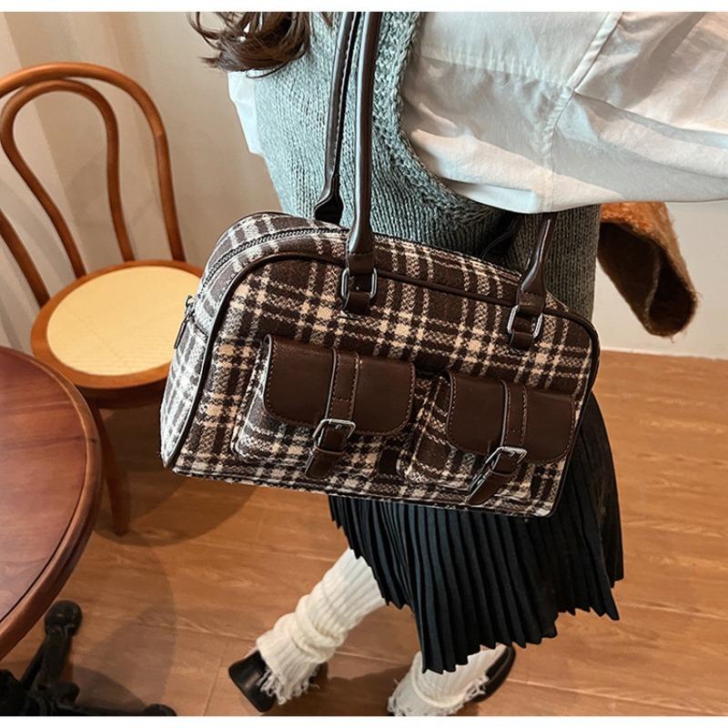 Woolen plaid commuter small bag women's new fashion pillow bag autumn and winter versatile underarm bag