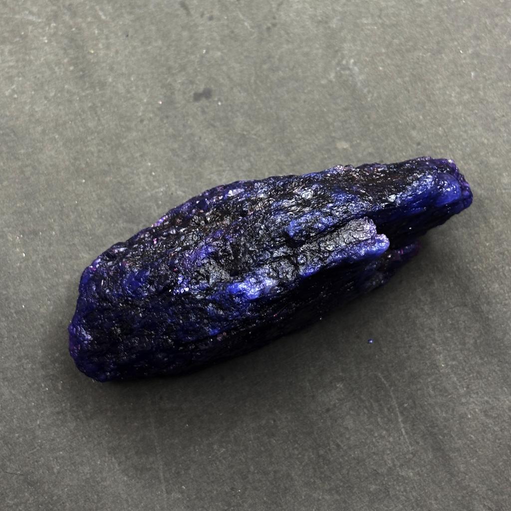 Natural Blue Sapphire Uncut Rough 742.7 Ct for Jwelery Making   GEMS