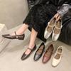 Retro flat-soled small square head shoes autumn new buckle small leather shoes women's temperament single shoes