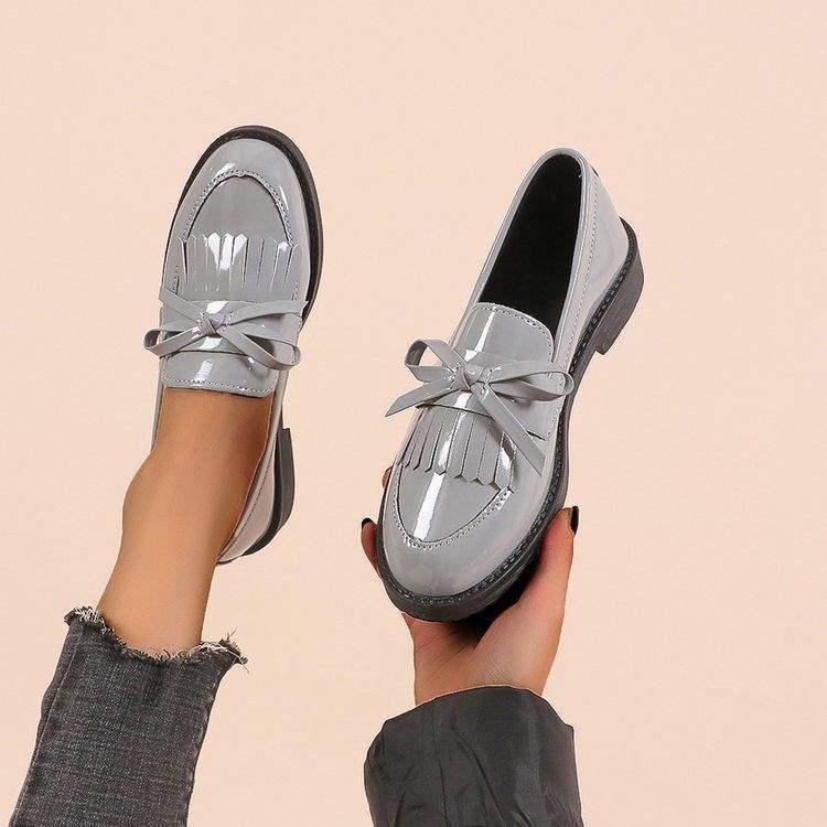 

Small leather shoes, single shoes, loafers, spring flat bottom and one pedal, spring style, spring and autumn British style spring shoes 42 [if you want to buy, hurry up] сірий колір