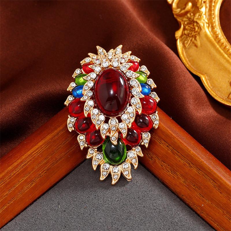 Vintage Baroque Crystal Cross Brooch With Retro Design For Gift And Decoration