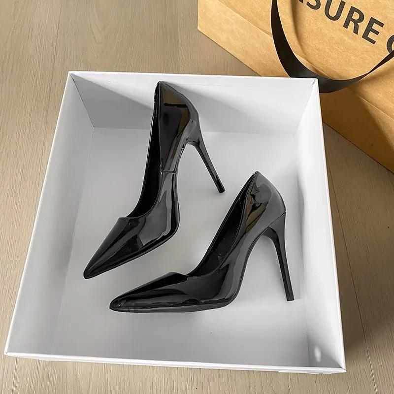 New Design Shoes Autumn Black Patent Leather Pointed Toe Women's High Heels Sexy Women's Dresses Slim Heels Women Wedding
