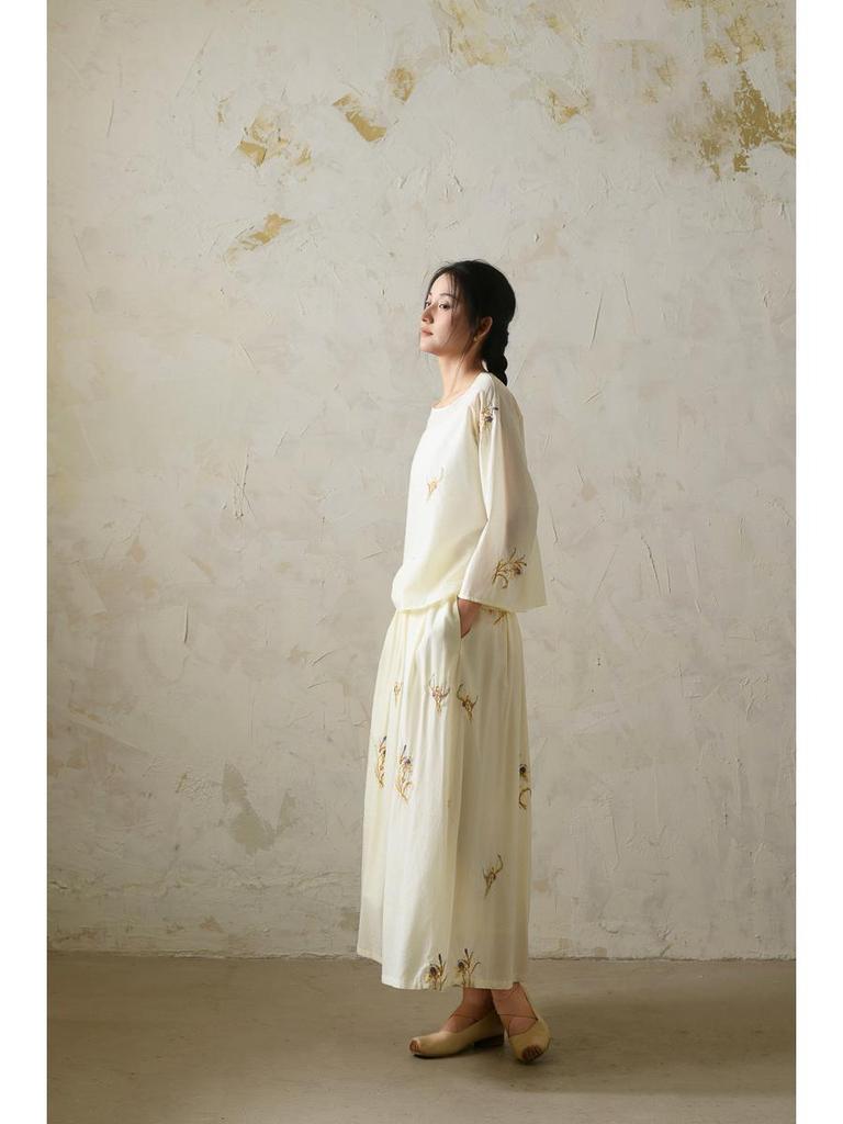 2025 Summer Artistic Retro Cotton Embroidered Half Skirt - Chinese Zen Style for Women