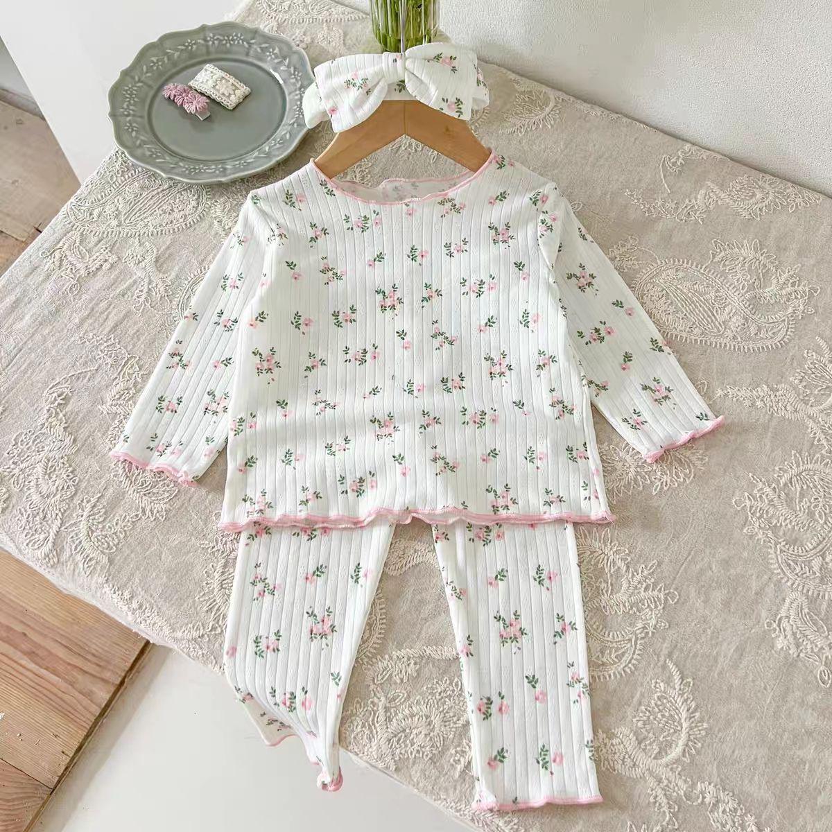 

Autumn Baby Girls Floral Pajama Set: Stylish Long-Sleeve Top & Pants, Casual Two-Piece Homewear 90cm