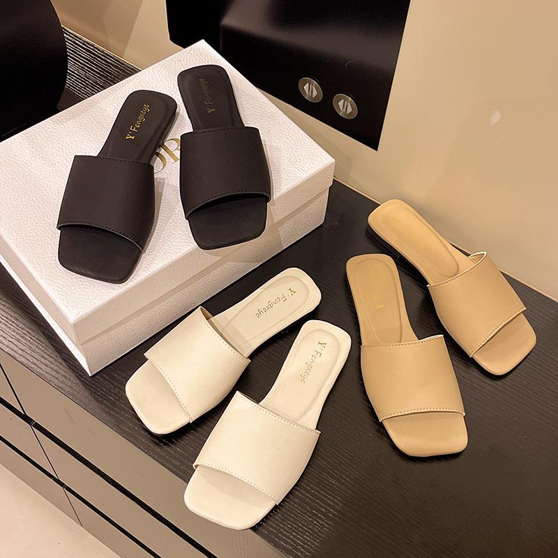 2025 Summer European and American New Fashion One-word Cool Slippers Simple Temperament Flat Bottom Square Head Sandals Women
