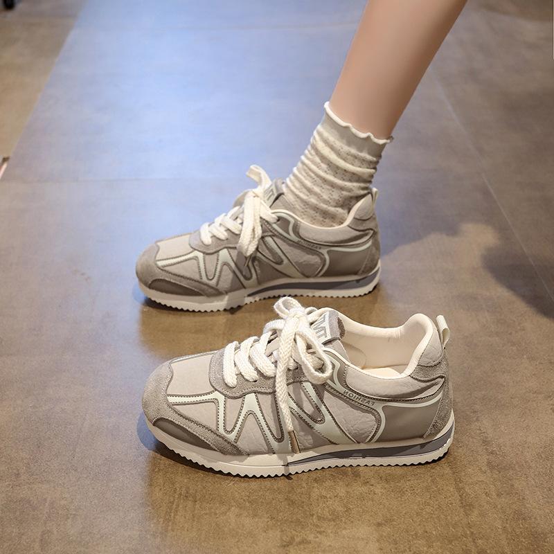 

2025 new leather thick-soled breathable German training shoes women s shoes versatile casual sports shoes lightweight soft-soled Forrest Gump sho 40 серый