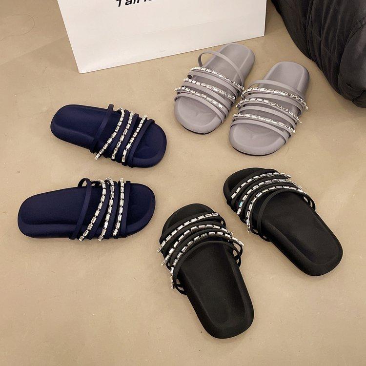 Bright Diamond Slippers Women's Summer Wear 2025 New Fairy Style Low Heel with Skirt Flat Bottom Set Toe Roman Cool Slippers