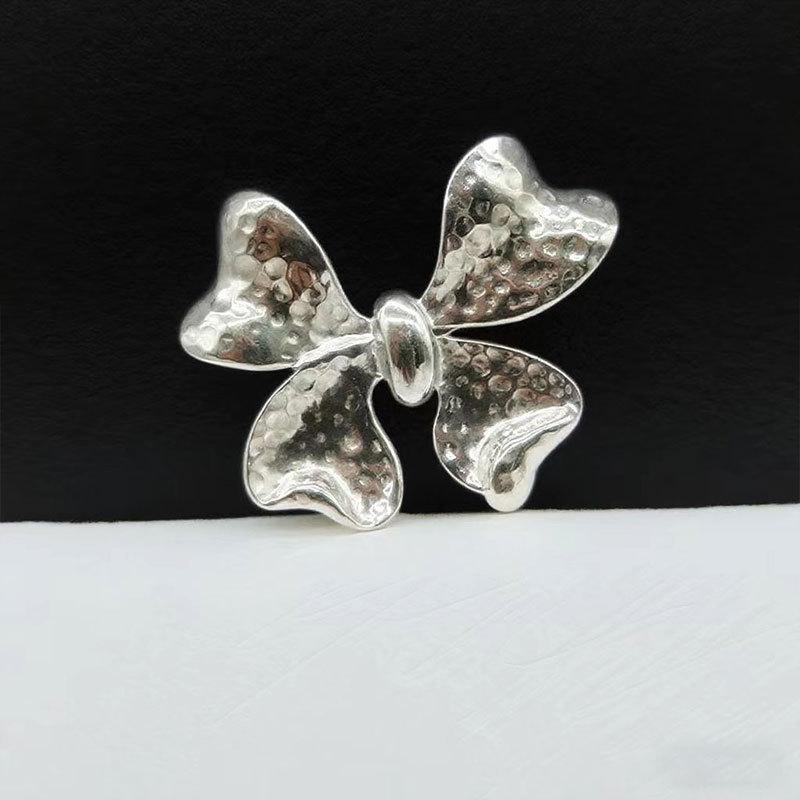 18K Gold Color-Preserving Bow Brooch Stainless Steel High-End Suit Pin Personalized Clothing Accessories