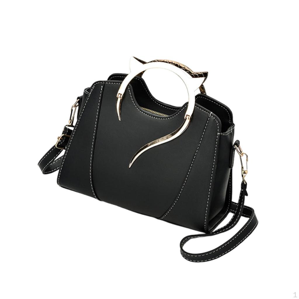 Elegant Women's Shoulder Bag In PU Leather for Holidays, Shopping And Everyday Commutes