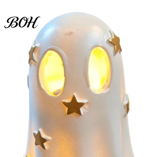 Niche Home Decor Halloween Ghost Decoration, Cute Light Up Figurine, Spooky Resin Room Accessories Statue with LED for Shelf Mantel Indoor Gift