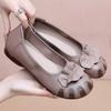Comfortable non-slip Doudou shoes, spring and autumn middle-aged and old soft-soled one-pedal women's shoes, summer shallow-mouth single shoes