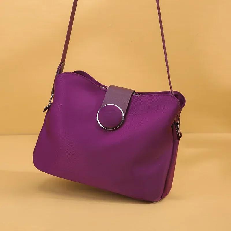Borsa a tracolla in nylon impermeabile da donna, borsa a tracolla casual, borsa a tracolla piccola e leggera, borsa per la spesa