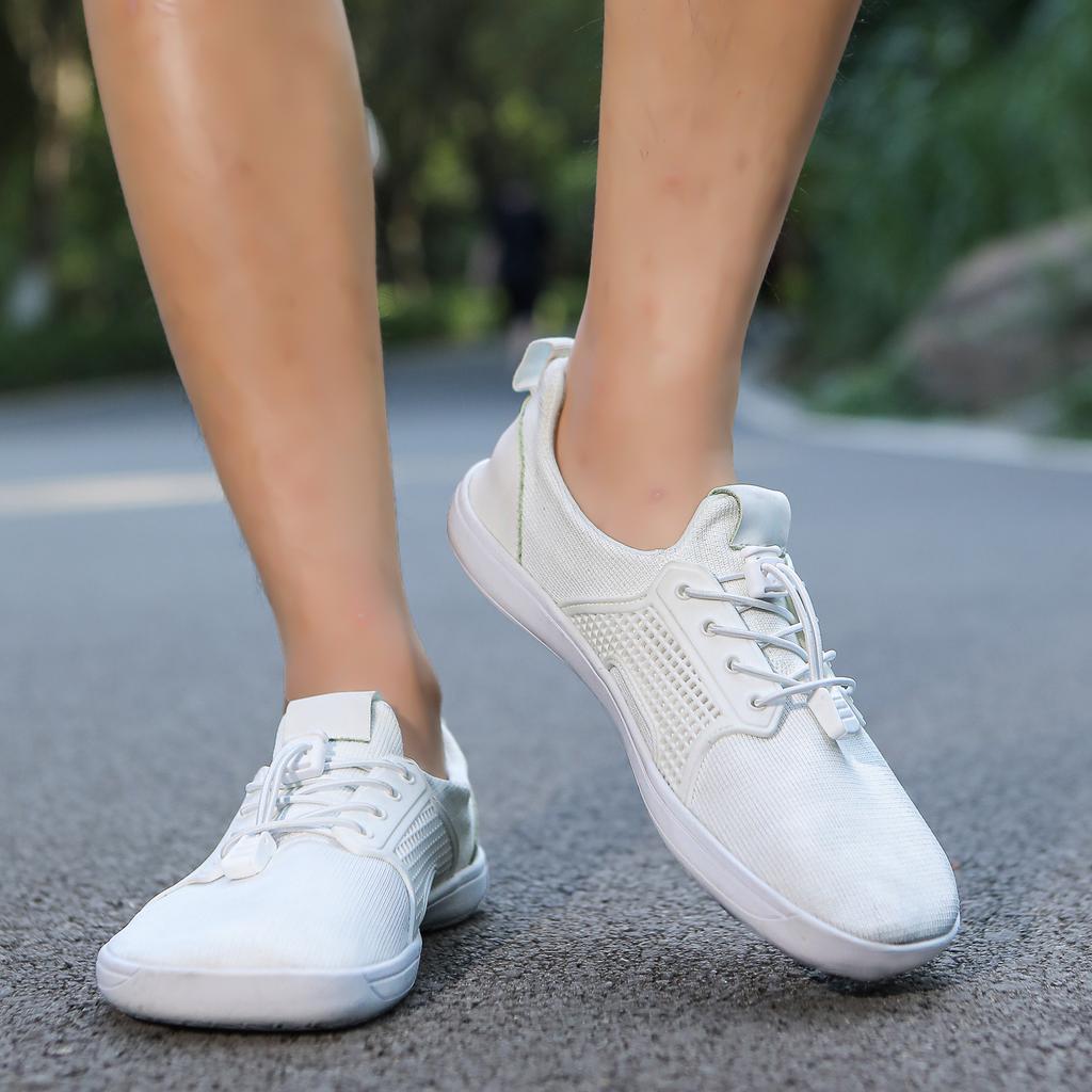 Wide Head Shoes Barefoot Shoes Casual Shoes Flying Woven Fashion Hiking Shoes Outdoor Walking Shoes Couple Indoor Fitness Shoes