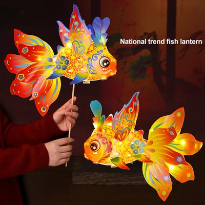 Kit Materiale Lanterna Fai da Te Design Pesce Rosso Cartone Animato Decorazione Tradizionale per la Festa di Metà Autunno Lanterna Festival Cultura Cinese Decor