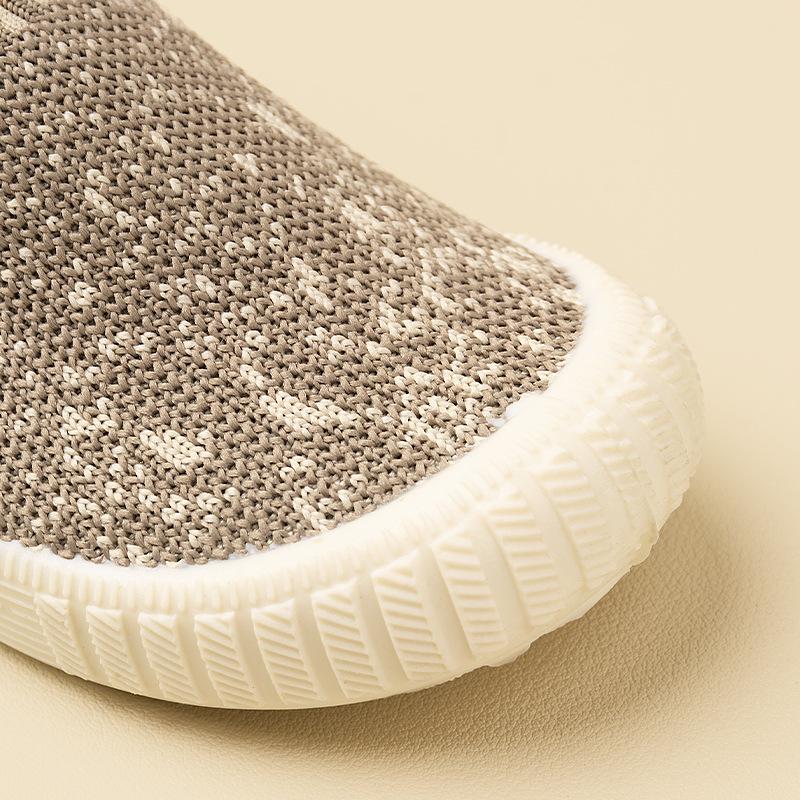 Spring/Summer Kids Flyknit Mesh Slip-on Shoes - Casual Unisex with Soft TPR Sole