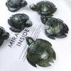 Natürlicher Kristall Xiuyan Jade Schildkröten-Schnitzerei Ornament
