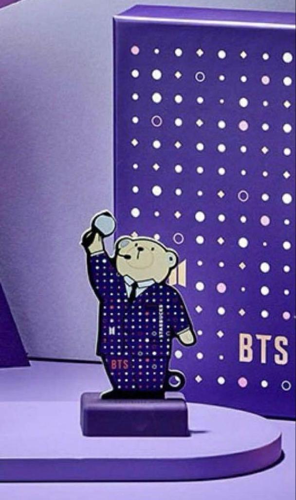 [USED] BTS Starbucks collaboration keychain Bearista card