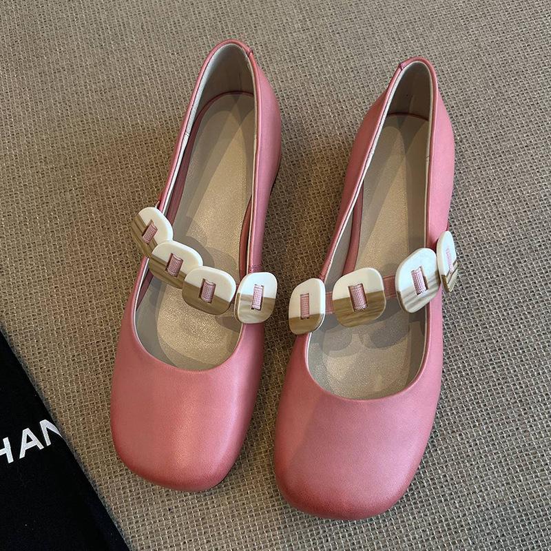 

Sheepskin version~ French retro design sense one word with light mouth single shoes women s fashion versatile soft sole thick heel small leather shoes 39