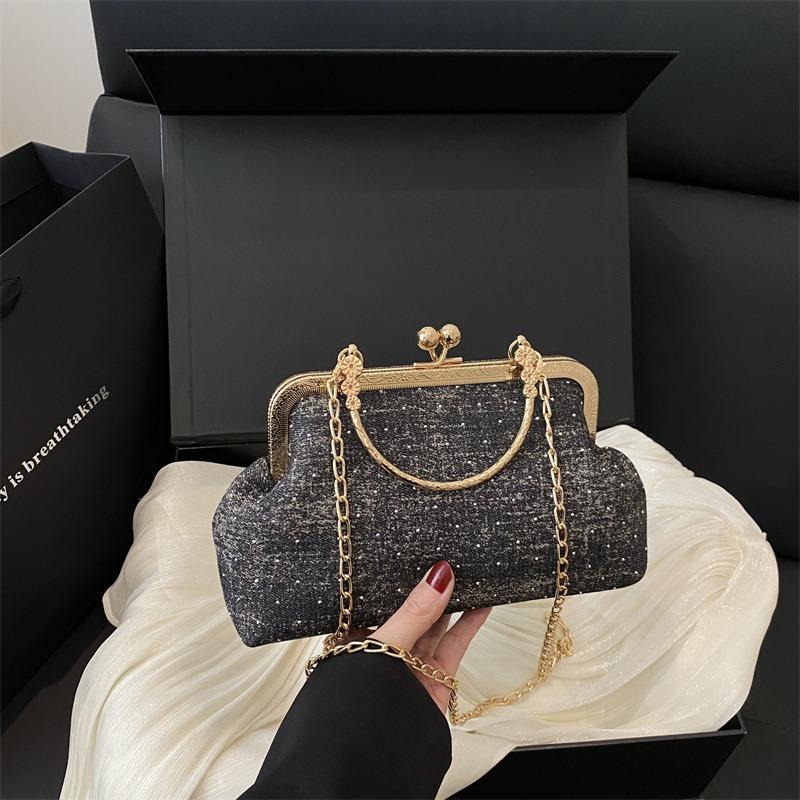 Trend Fashion Chain Light Luxury Women's Bag Summer New Simple Portable Shoulder Shell Bag Messenger Bag