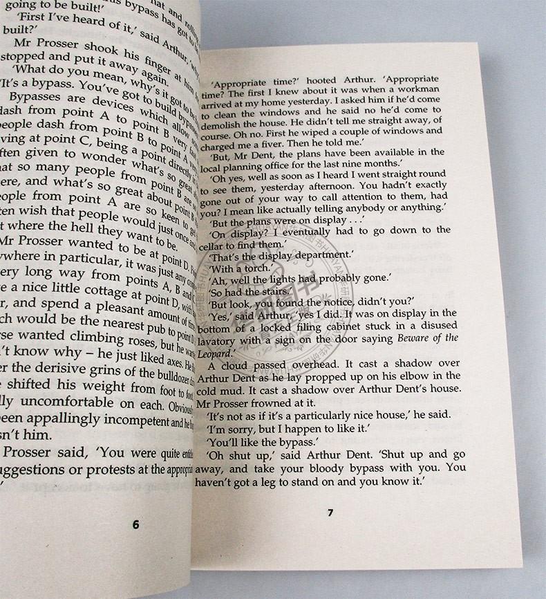 The Hitchhiker's Guide To the Galaxy English
