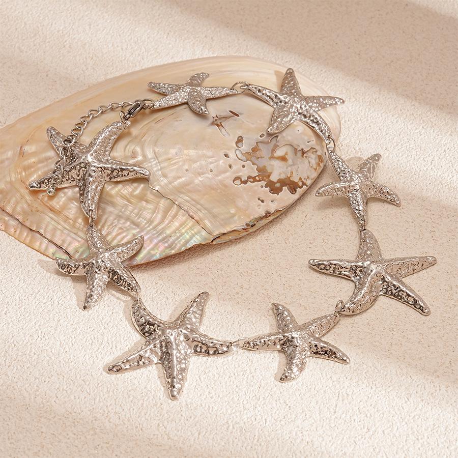 European and American Cross-border Exaggerated Geometric Flower Necklace Accessories Women's Summer High-end Clavicle Chain Niche Personality Items