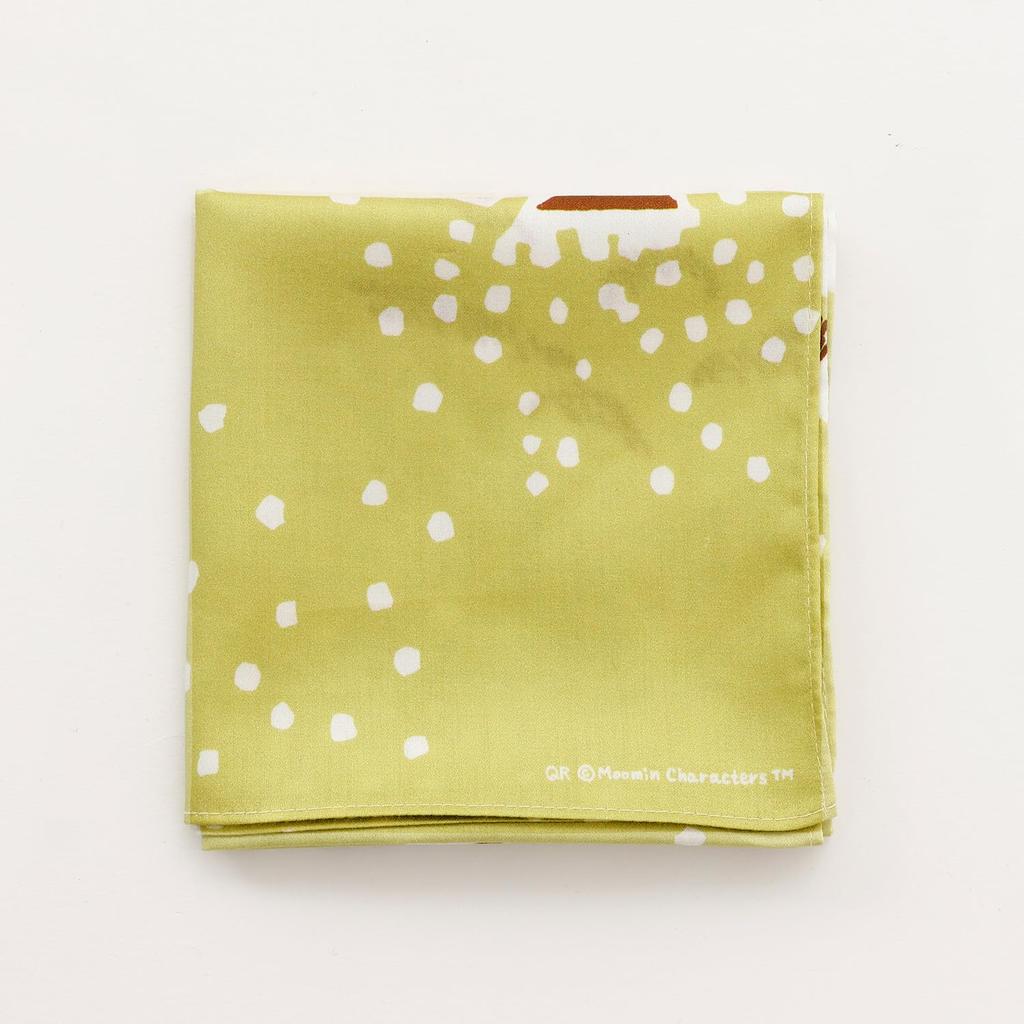 Quarter Report Moomin In the Snow In Moomin 50cm W X 50cm Cotton In (MOOMIN) Handkerchief, "Playing Valley," Mustard, Approx. H, 100% [Made Japan]