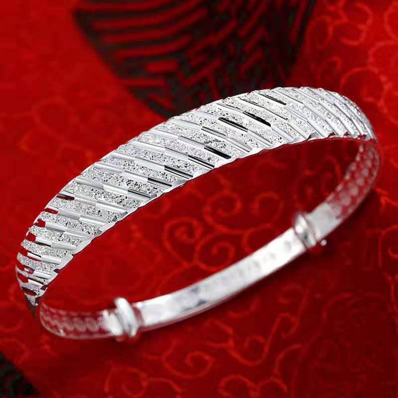 Brățară Stea Placată cu Argint de Ziua Îndrăgostiților pentru Femei - Cadou Trendy în Stil Douyin pentru Cea Mai Bună Prietenă