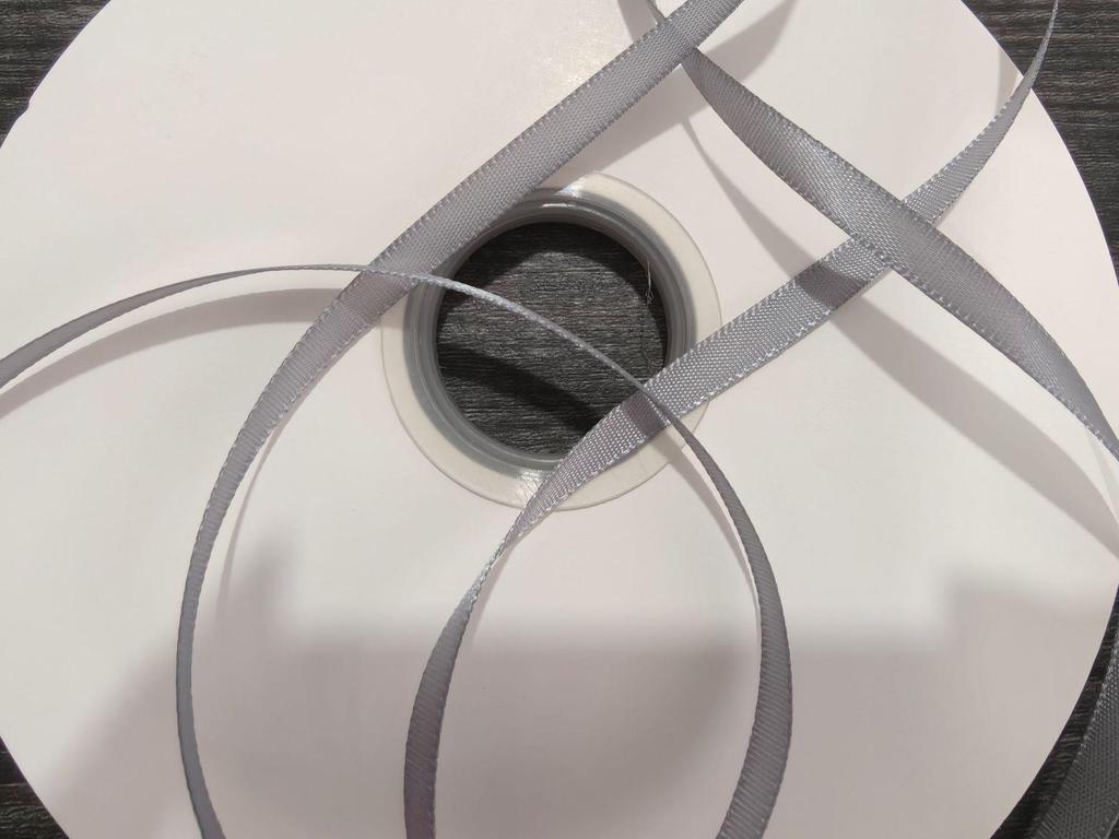 "0.6cm-1cm Polyester Ribbon for DIY Bows, Bouquets, and Gift Boxes"