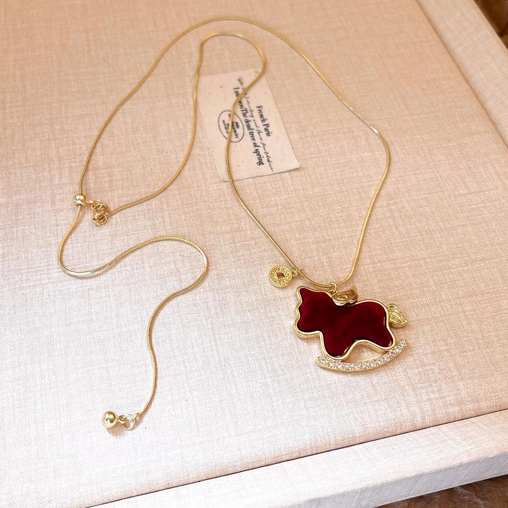 Lucky Zodiac Charm Wood Horse Necklace for Women Cute Rocking Horse Pendant Sweater Chains Necklace Adjustable Trendy Neckwear