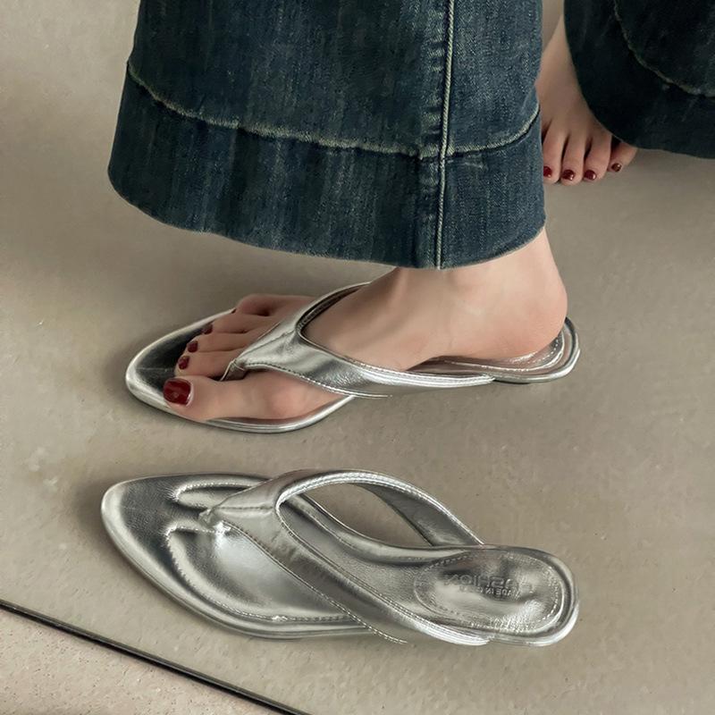 Retro Temperament Pointed Slope Heel Flip-flops Women's Summer New Outer Wear Temperament Toe Cool Slippers Women's Summer