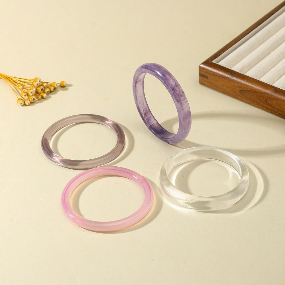 4 Stück/Set Runde Harzarmbänder Halbtransparente Acryl-Manschetten Leichte Punk-Armband-Sets Für Frauen