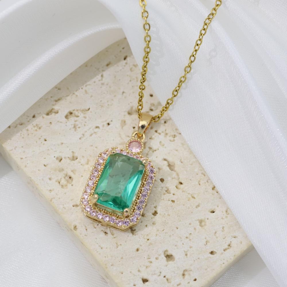 Luxury Square Pendant Necklaces for Women Fashion Zirconia Necklace Wedding Party Jewelry Accessories