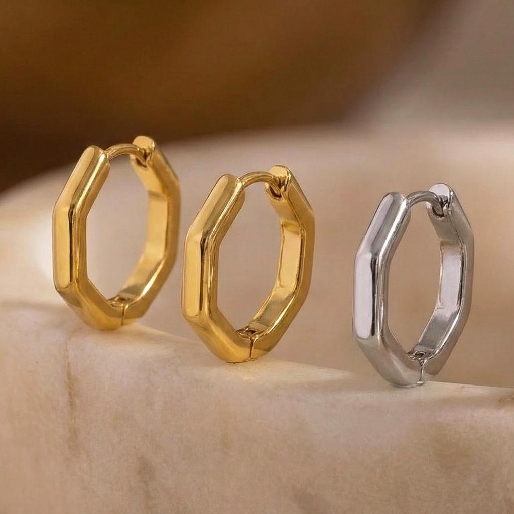 Hexagon Buckle Stainless Steel Earrings - Retro Geometric Design, Women’s Fashion, Fade-Resistant.