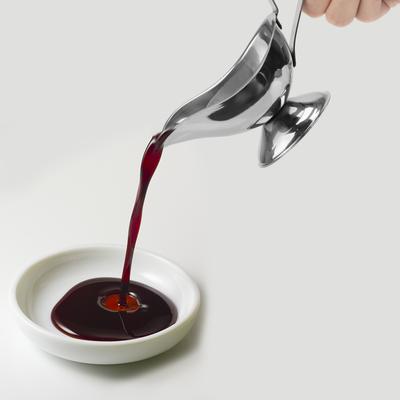 Kubek na sos z czarnego pieprzu Narzędzie barowe restauracyjne Jedzenie zachodnie Sosjerka Dressing do sałatki owocowej Narzędzie kuchenne domowe Stal nierdzewna 304