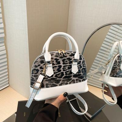 2025 Spring New Temperament Leopard Print Simple Commuter Shell Bag Foreign Style Casual Fashion Beautiful Shoulder Messenger Bag