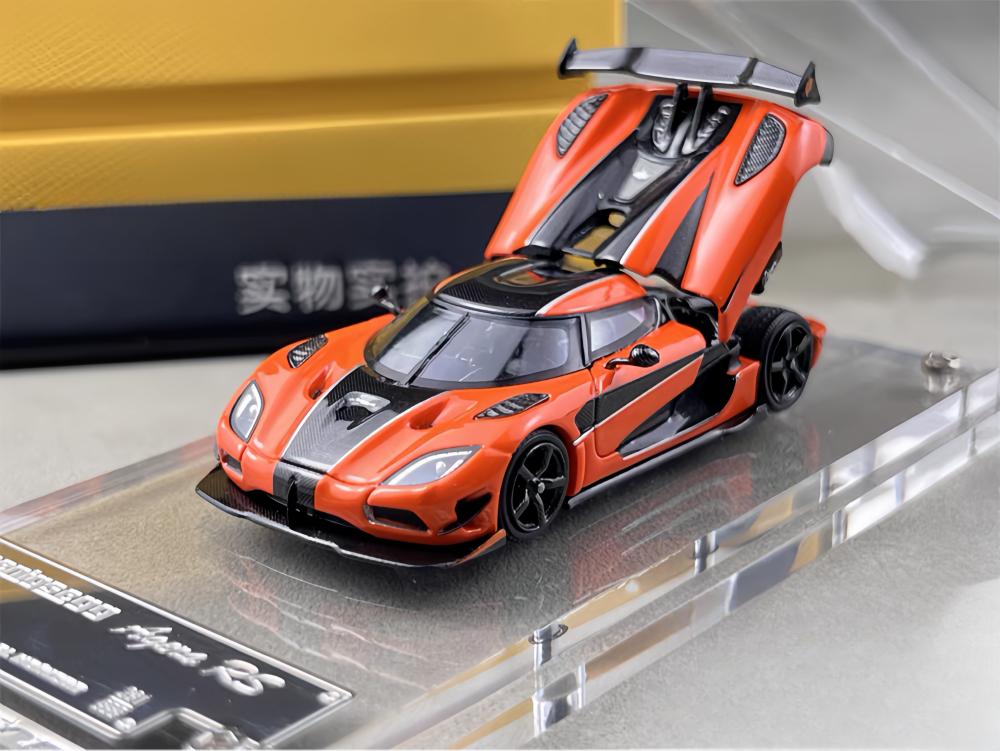 Focal Horizon 1:64 Agera RS Diecast Model Car