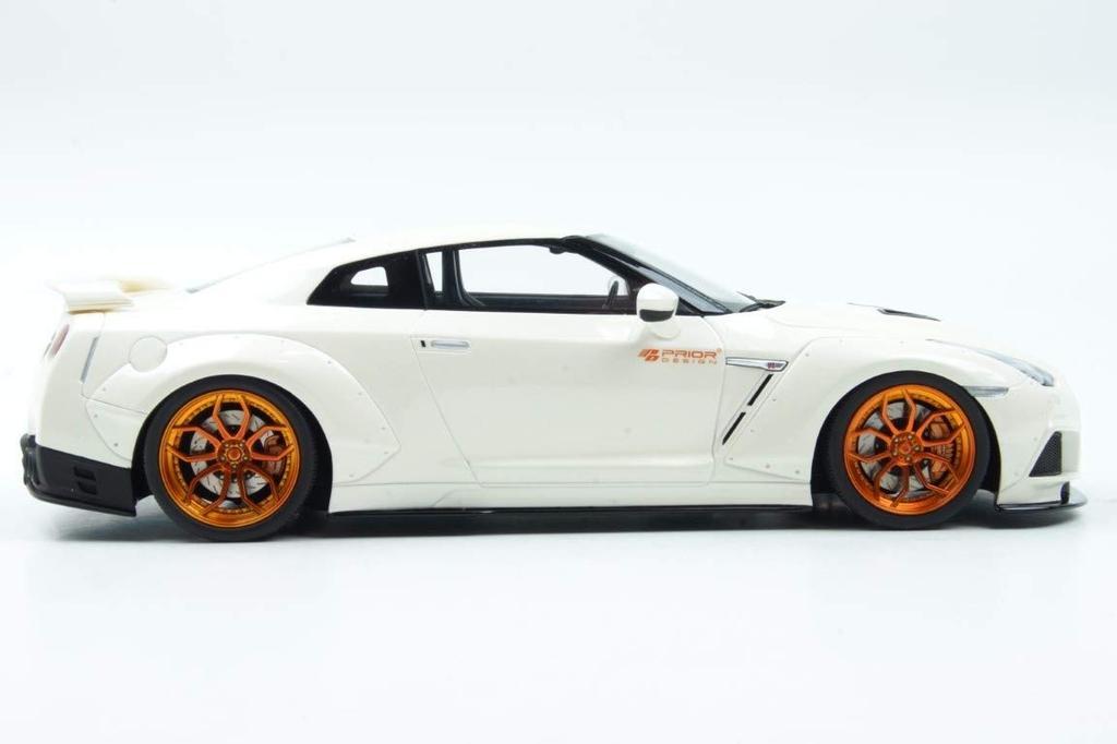 GT Spirit Prior Design PD750WB R35 White Finished Product 1/18 GT-R
