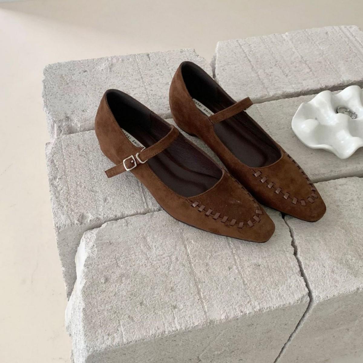 

2025 autumn retro suede light mouth Mary Jane shoes one-word buckle single shoes lazy shoes versatile soft sole pointed women s shoes 39