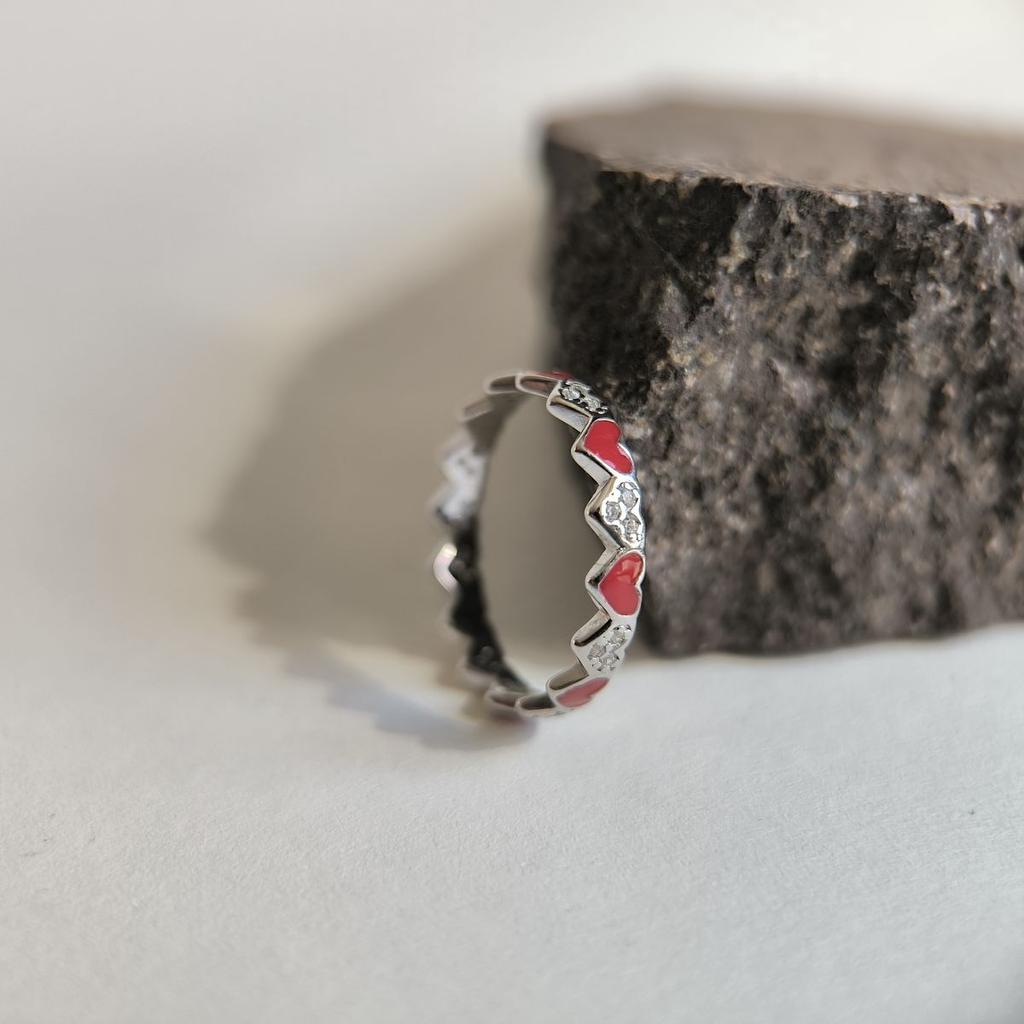 Серебряное кольцо с емаллю, фианитами, вес изделия 1,63 гр (60002262)