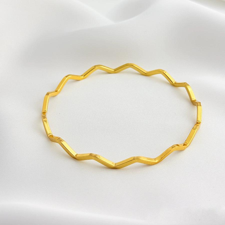 18k Gold Plated Multi-Layer Stackable Stainless Steel Square Twisted Bracelet Set - Elegant, Non-Fading, Fashionable Charms.