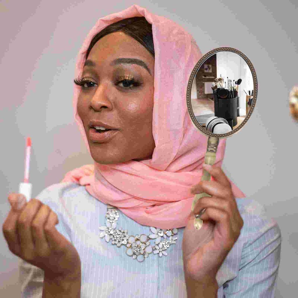 Handheld Mirror With Handle Compact Makeup Mirrors Retro Travel Beauty Accessories Durable Lightweight Ladies Gift