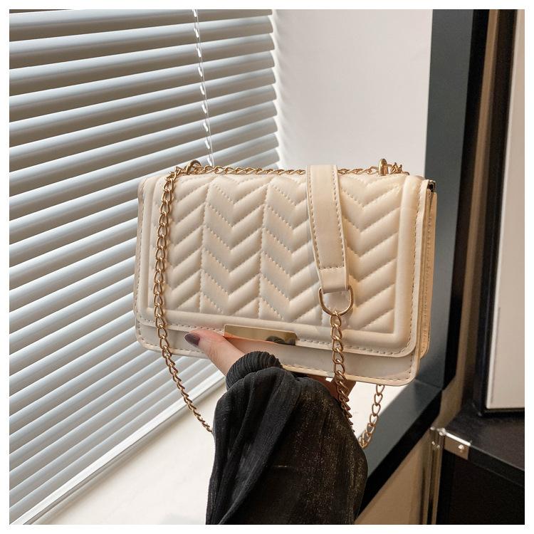 Повседневная поездка на работу 2025 лето новый простой тренд мода простая цепочка кроссбоди плечевая маленькая квадратная сумка