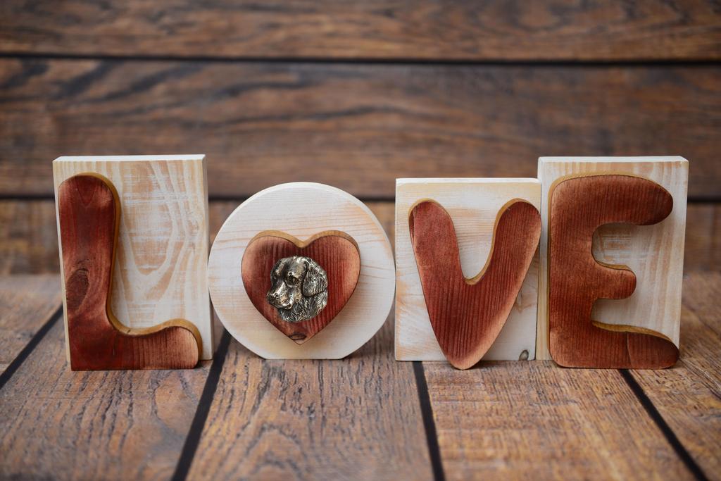 Golden Retriever - wooden LOVE sign, interior decoration with a dog, charming ornament for the shelf by Art-Dog brand