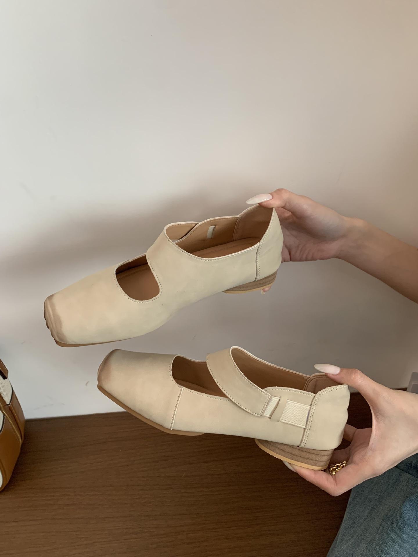 

French flat-soled ballet retro single shoes women s shoes 2025 new summer niche low-heeled Mary Jane ladyshoes 39 абрикосовый