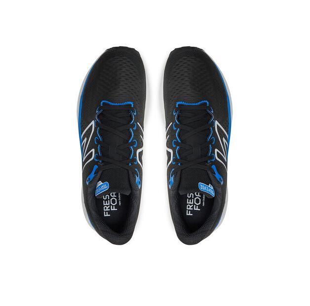 Беговые кроссовки New Balance Fresh Foam Evoz v3