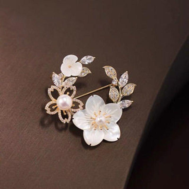 European and American Style Multi-Colored Floral Wreath Brooches, Fashionable Rhinestone Pins, Versatile and Elegant Suit Accessories