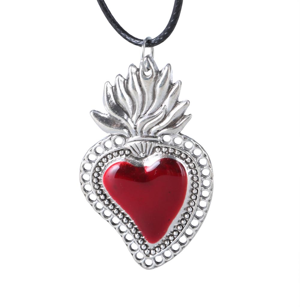 Gothic Style Sacred Heart Necklace Personalized Scared Heart Pendant Neck Chain Delicate Collarbone Chain Accessory