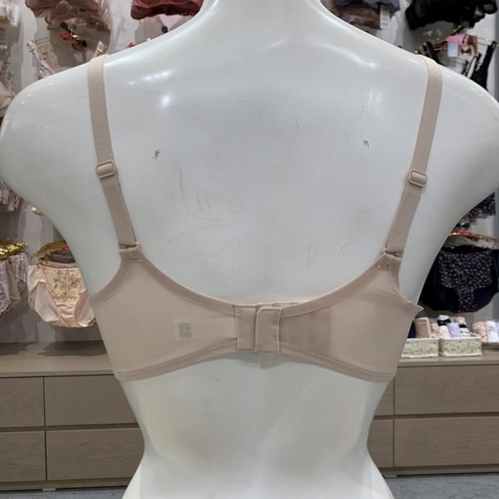 Triumph Beige Invisible No Wire Bra Hipster Panty Set Tcbs111849tbbs872290co 