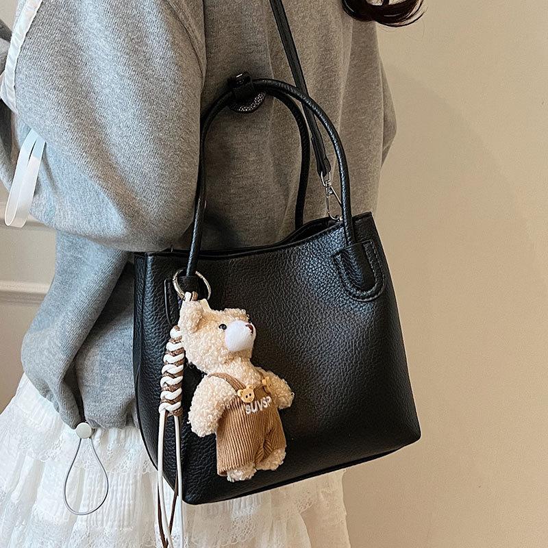 2025 Spring Simple Versatile Fashion Solid Color Portable Bucket Bag Premium Commuter Casual One Shoulder Crossbody Women's Bag